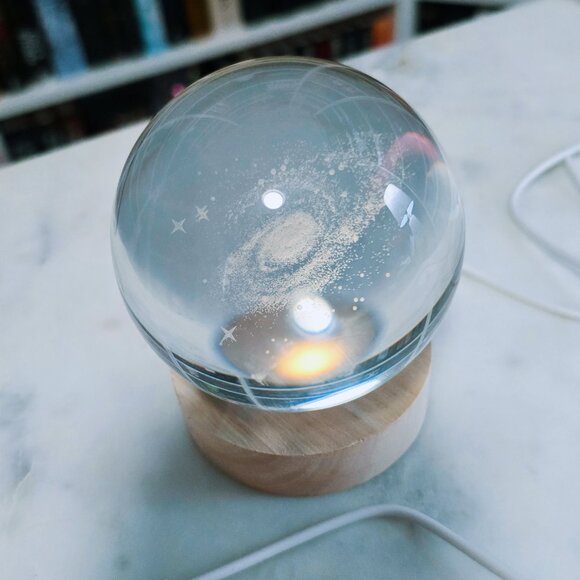 3D Floating Galaxy Crystal Orb Light - Picture 4 of 4